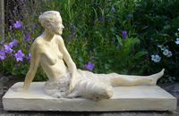 F. de Magneval - Laurence drapée à la taille