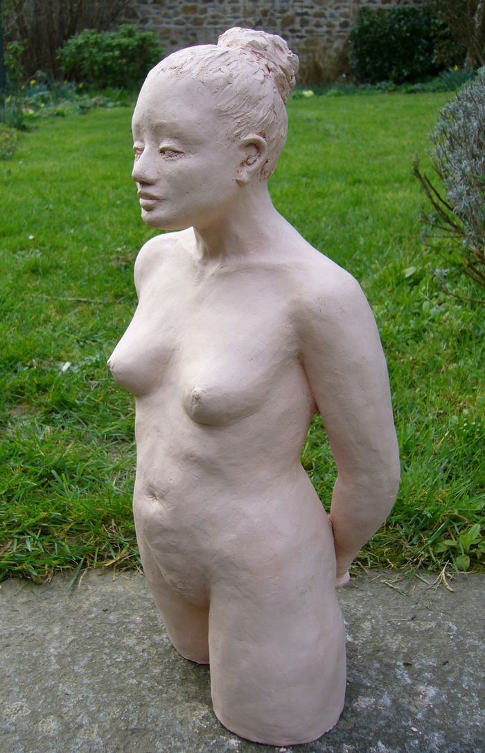 F. de Magneval - Ingrid debout